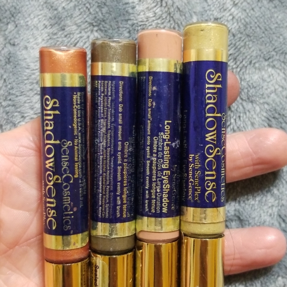 Senegence shadowsense